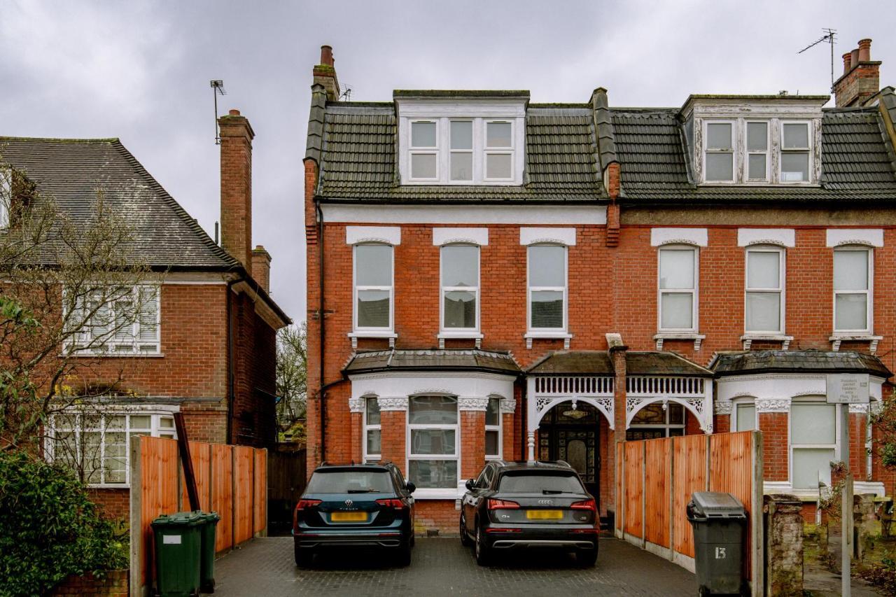 Fantastic New, London Apartment 3 Bed 1 Bath & Parking Whetstone Exterior foto